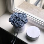 Flower Box Wieczne Róże - M - ułożenie wypukłe - szare